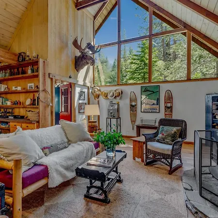 Bullshead Cabin Near Truckee River